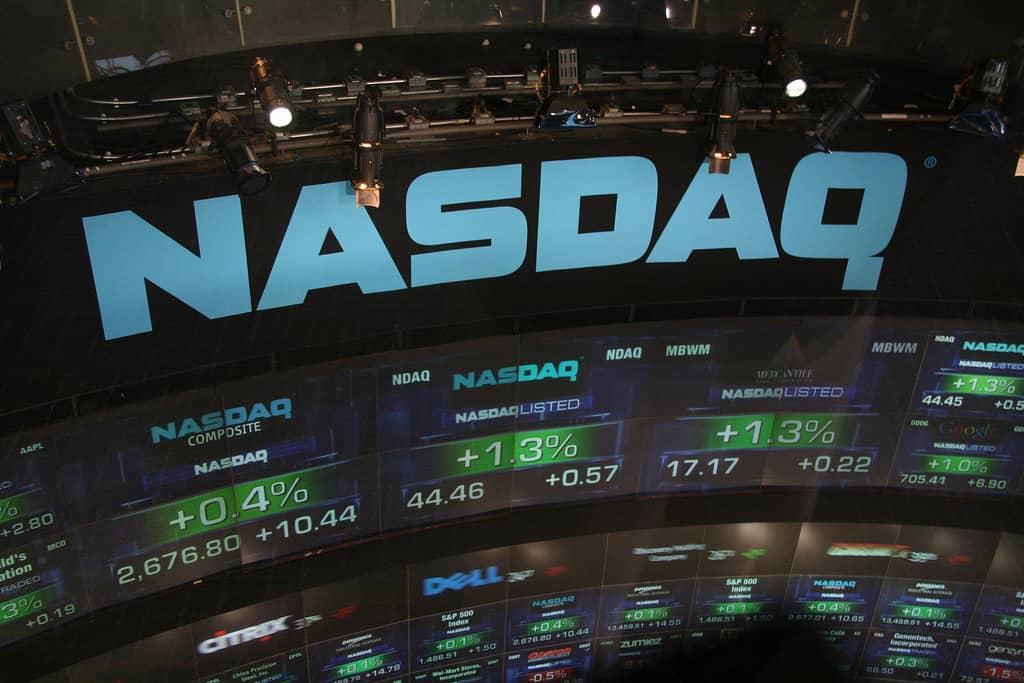 NASDAQ делает своего новостного бота