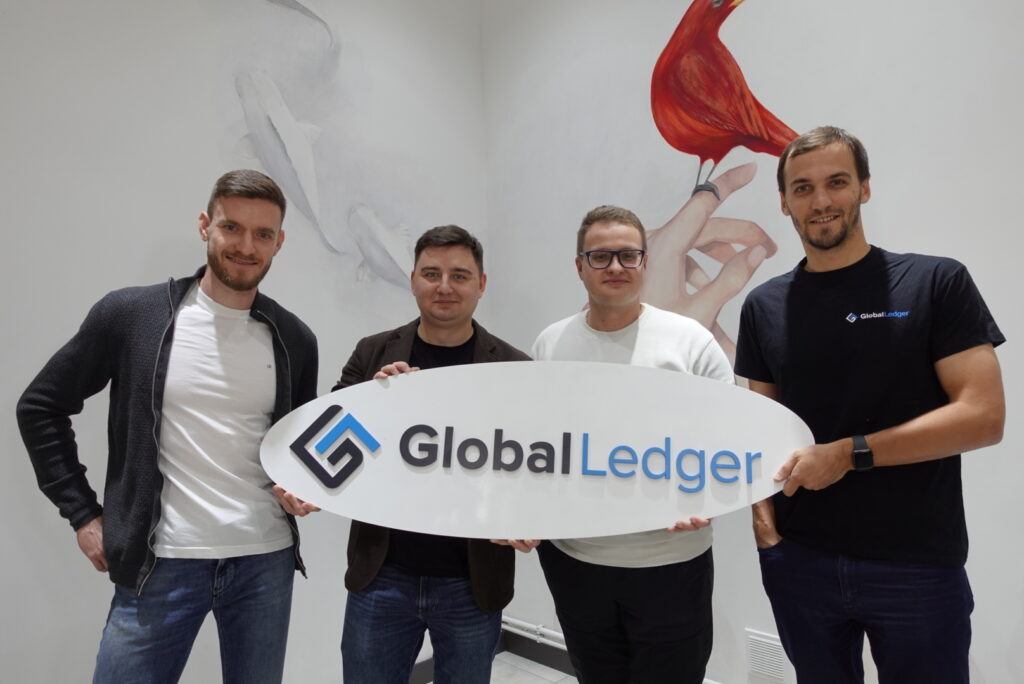 Блокчейн-стартап Global Ledger из Украины.