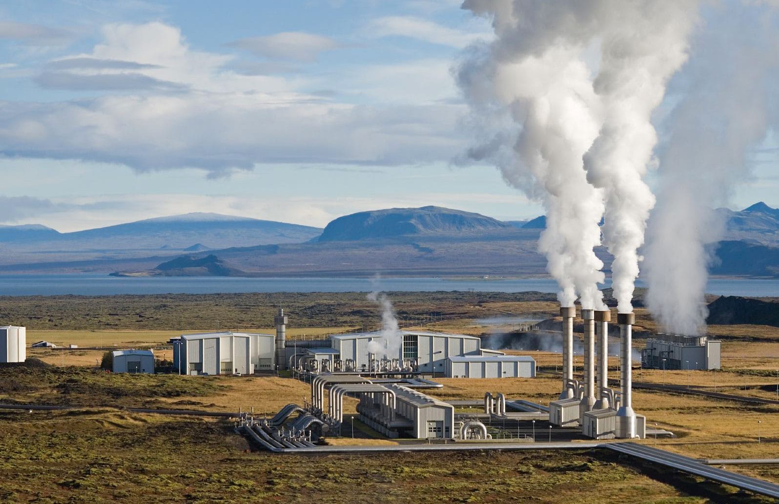 Электростанция в Исландии